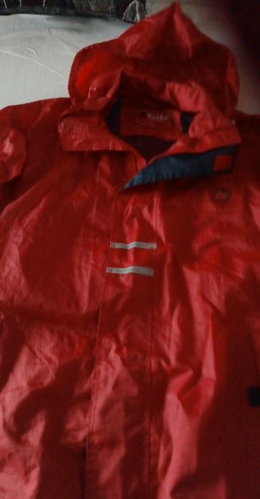 Шушляково яке червено ново