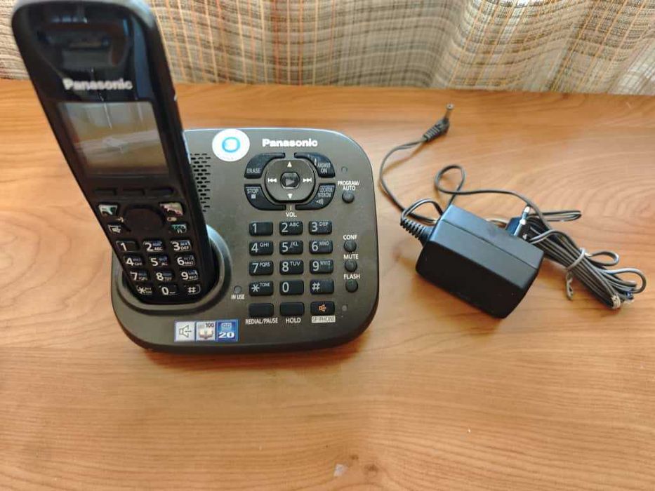 Стационарный радио телефон Panasonic kx-tg6561, рабочий
