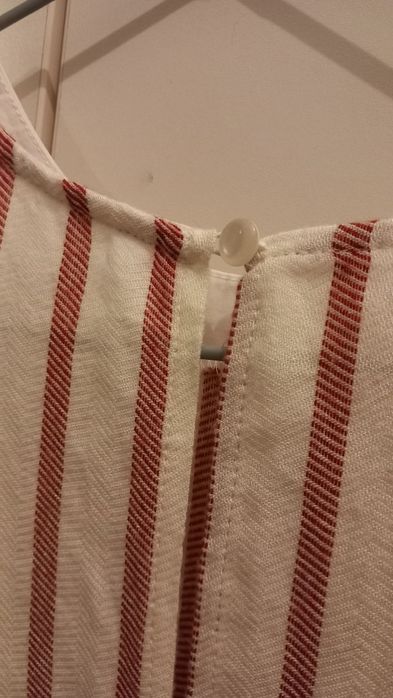 Bluza de dama, în dungi