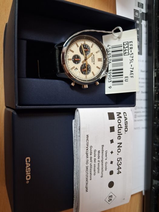 Vând ceas casio edifice