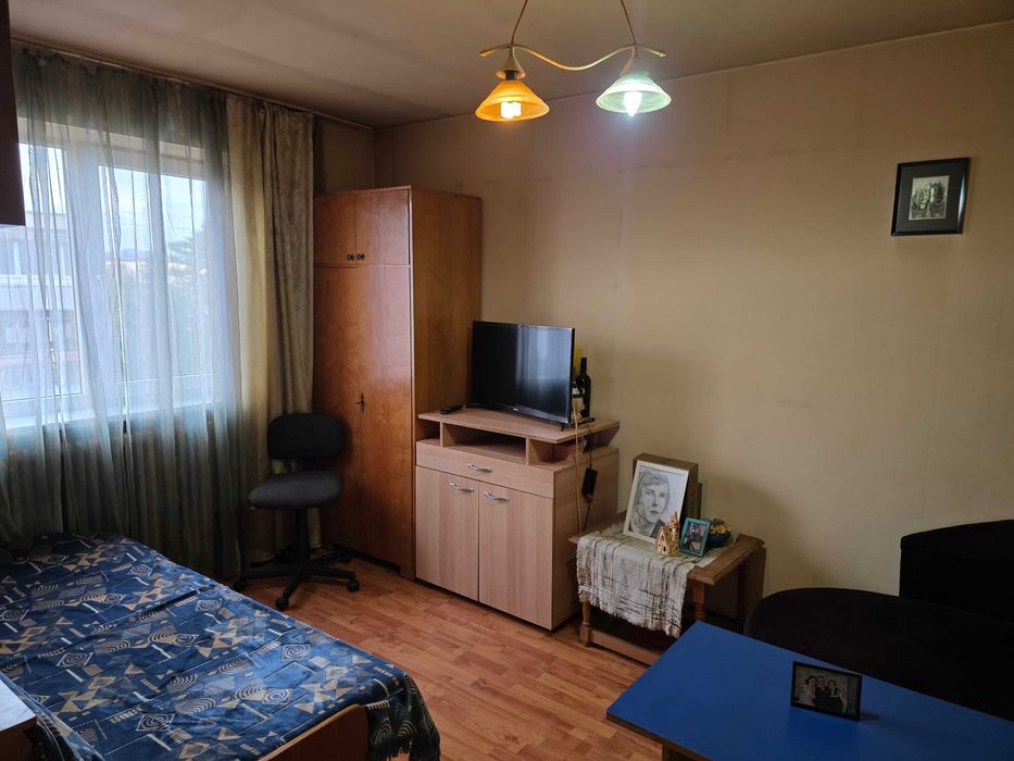 Vand apartament 2 camere Kogalniceanu