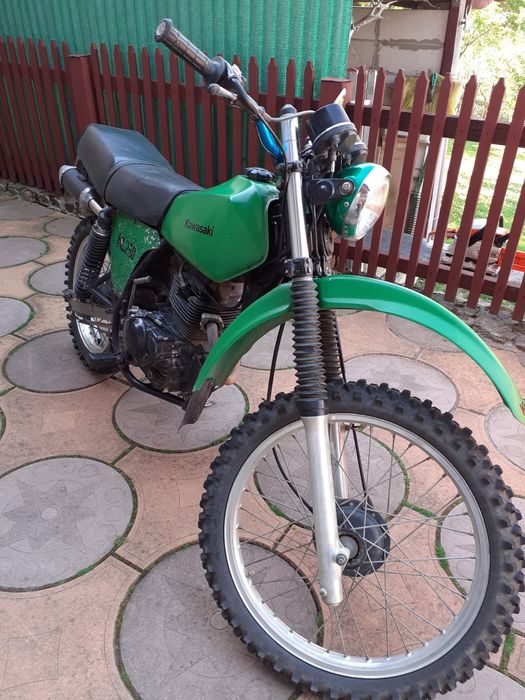 Vand sau schimb enduro Kawasaki kl 250