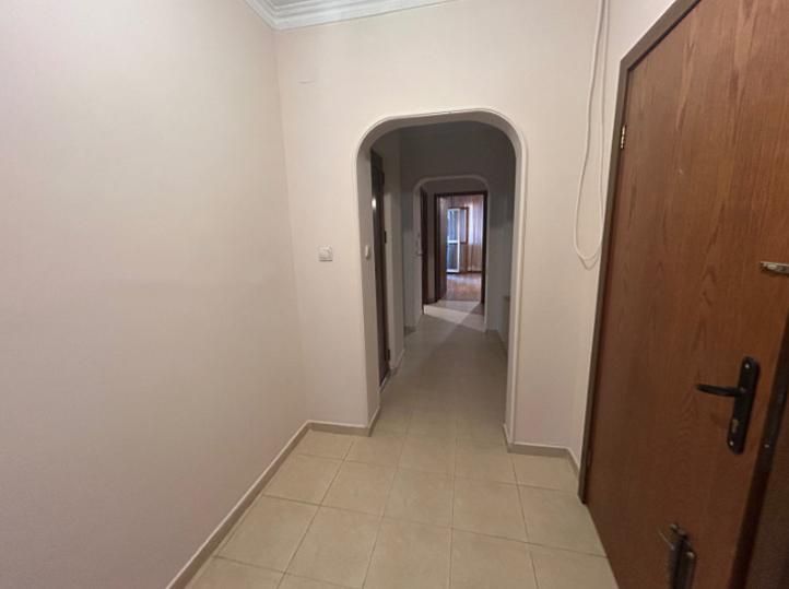 Дава се под наем Тристаен апартамент в София, Център - 110 кв.м за 500 € - Снимка #5