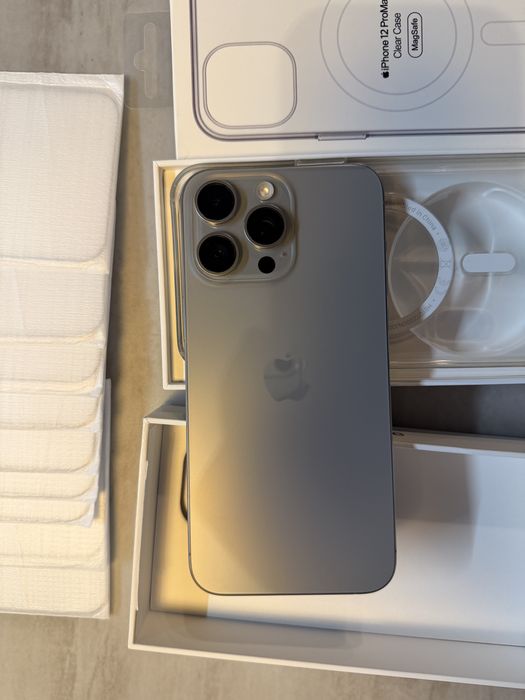 Iphone 15 pro max 512 Natural Titanium+ 10 folii de sticla incluse