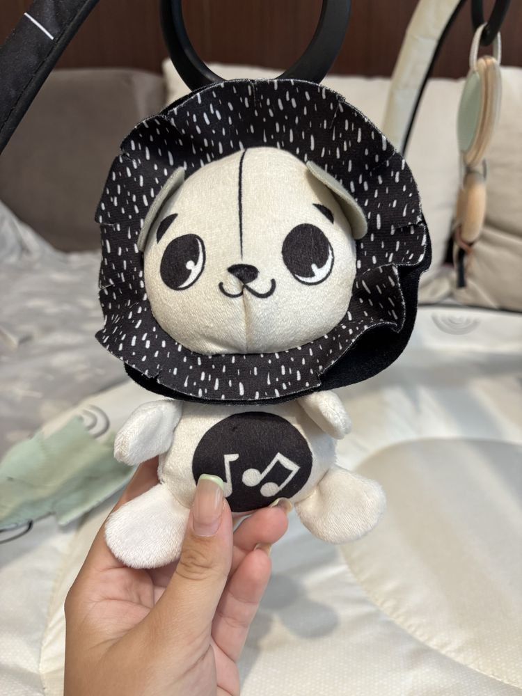 Активна гимнастика Tiny Love Black and white decor