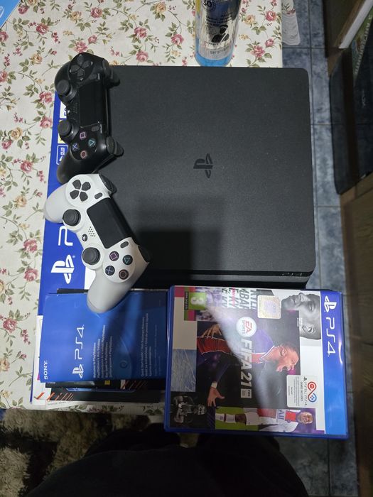 Se vinde PlayStation 4!