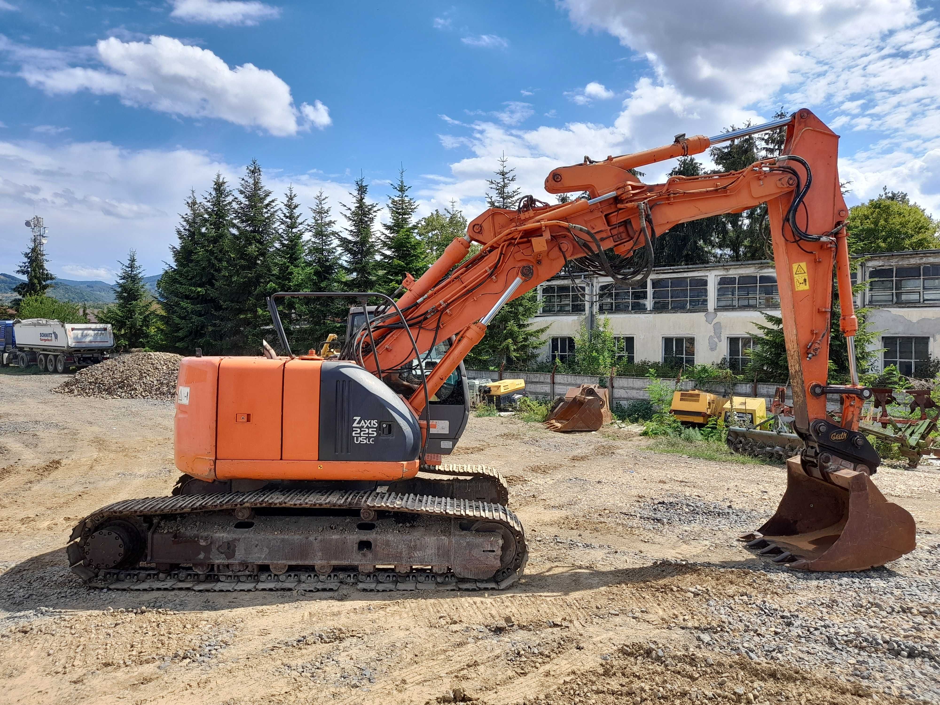 Excavator pe senile Hitachi ZX225 USLC , 2009