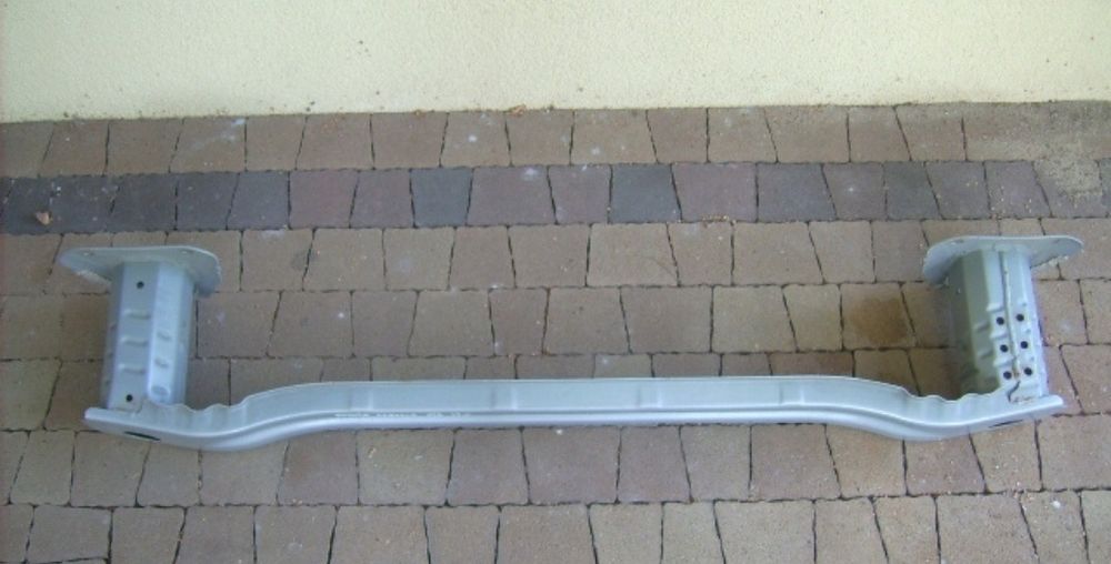 Armatura/Intaritura Spate Toyota Corolla E21 Sedan/Hatchback