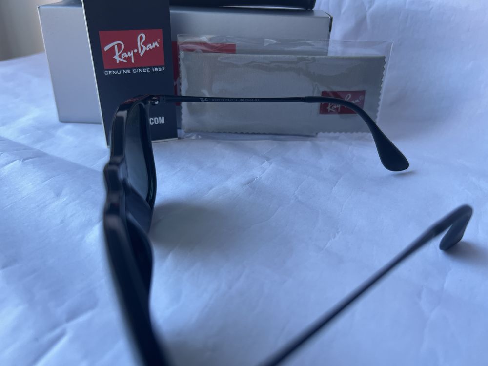 Ochelari de soare RAY BAN 4187 Chris Polarizati Noi