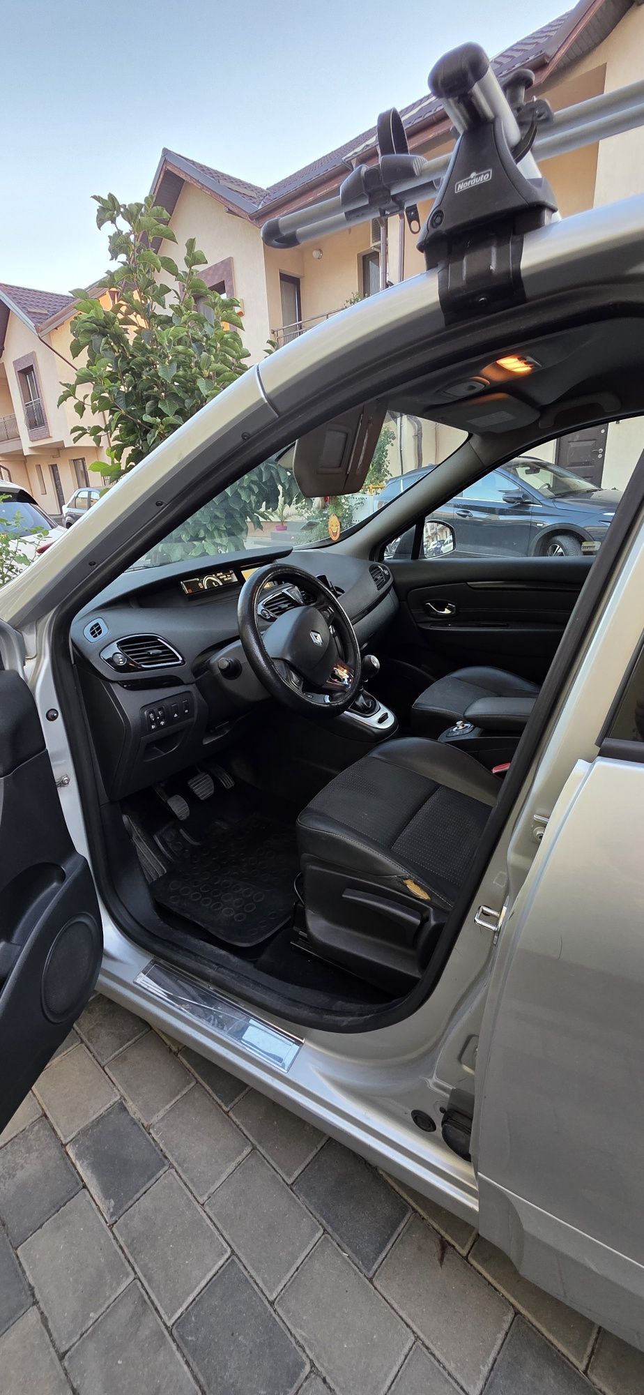 vand Renault SCENIC 2013 1.5DCI facelift, NAVI, clima, bare portbagaj
