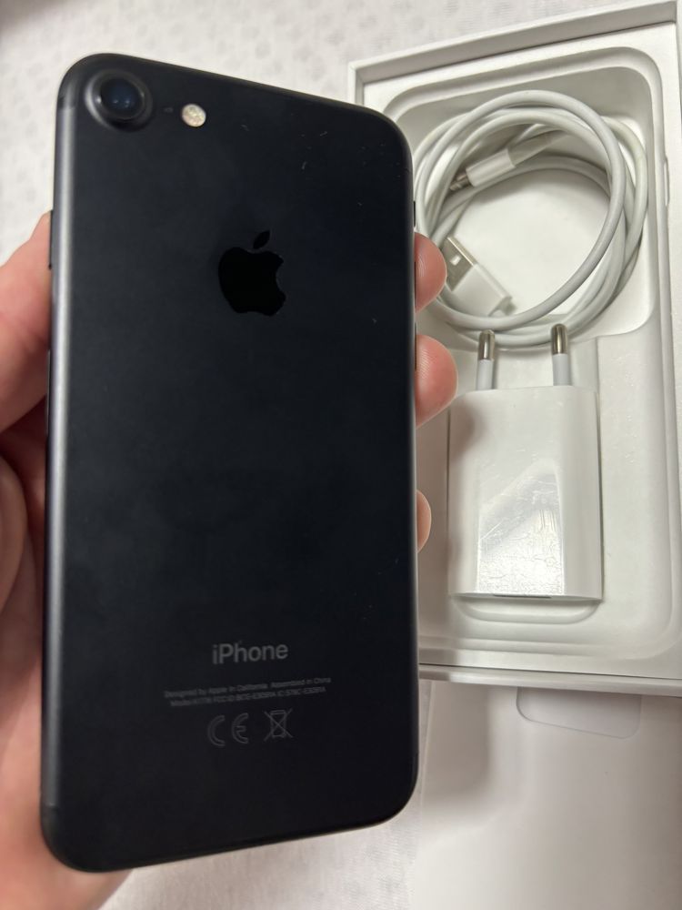 Iphone 7 черен 32GB