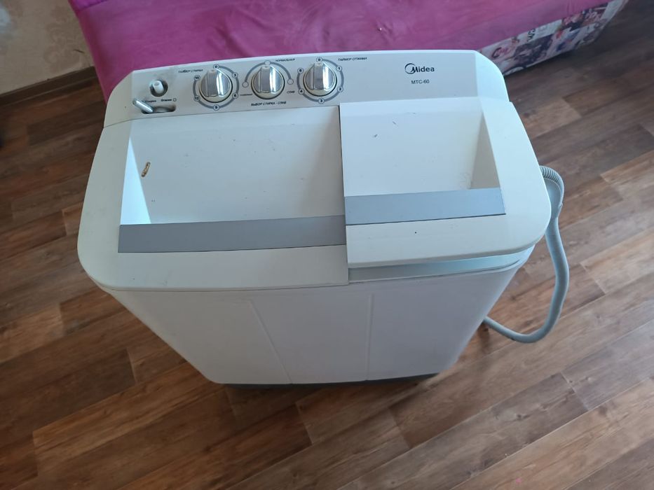 Продам стиральную машину полу автомат