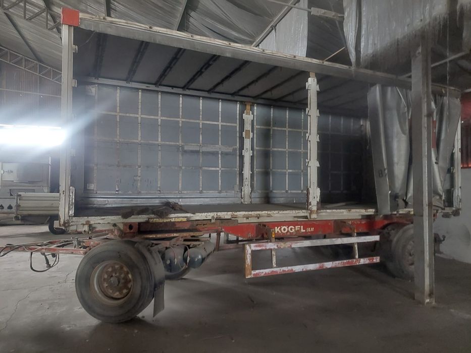 Vand 3 remorci in stare perfecta