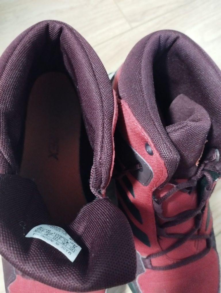 Боти , Маратонки Адидас , Adidas