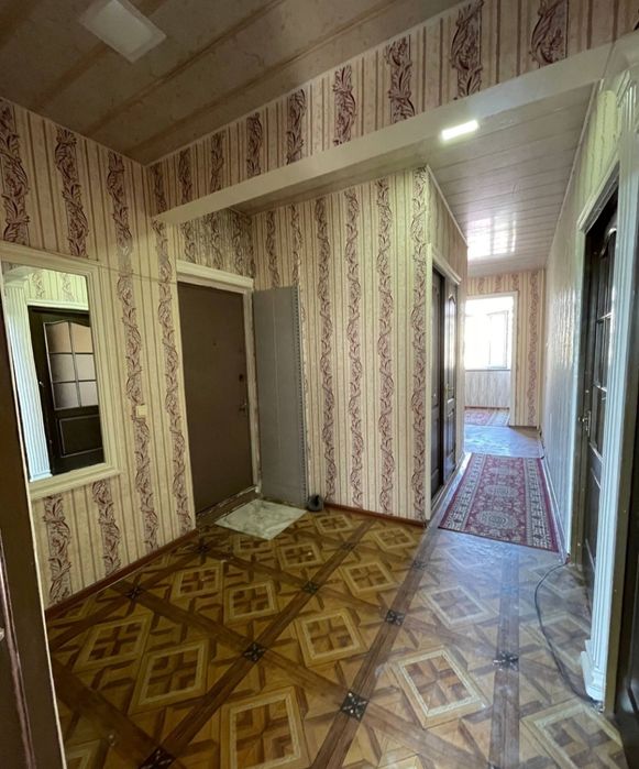 Аренда квартиры 3/3/4 Алмазарский район . Каракамыш 2/5 .