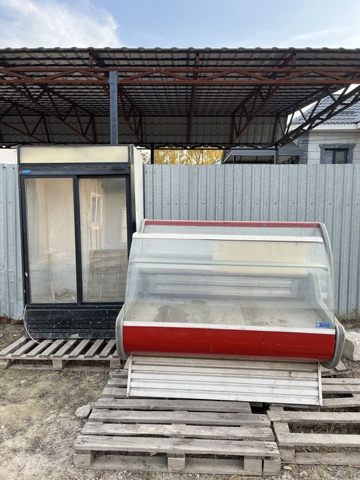 Продам 4холодильника 1мясной 3ветринный
