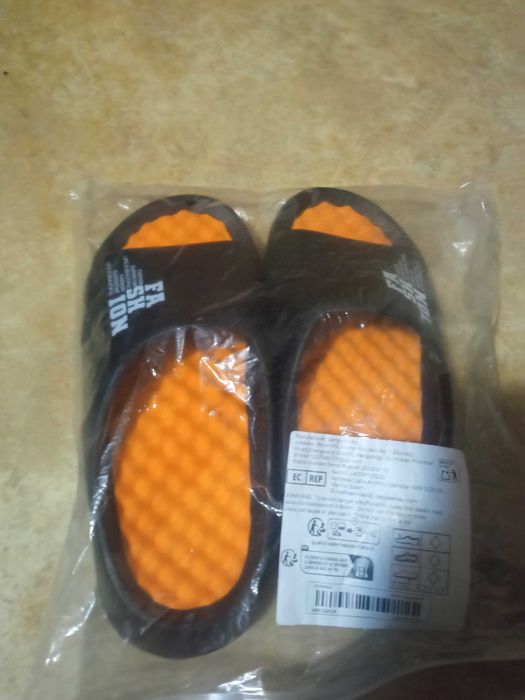 нови мъжки чехли 42-42,5