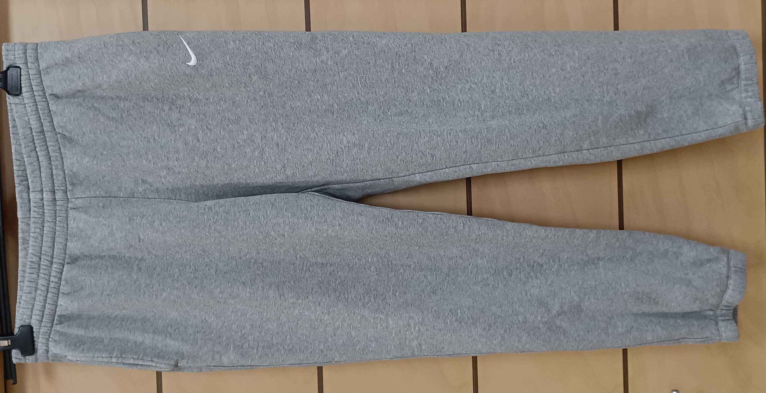 Nike-Много Запазено