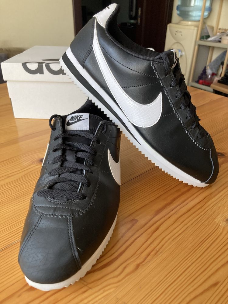 Оригинални мъжки маратонки Nike Cortez