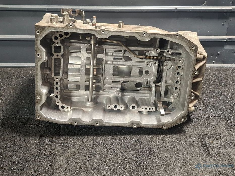 Carcasa cutie de viteze VOLKSWAGEN TOUAREG 7LA, 7L6, 7L7 2002 - 20133.0 V6 TDI BKS, CATA 09D300038D