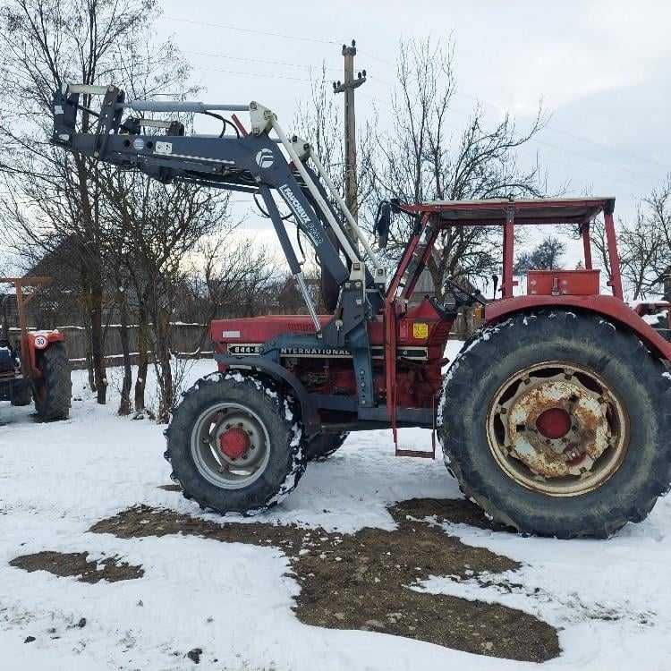 International 844