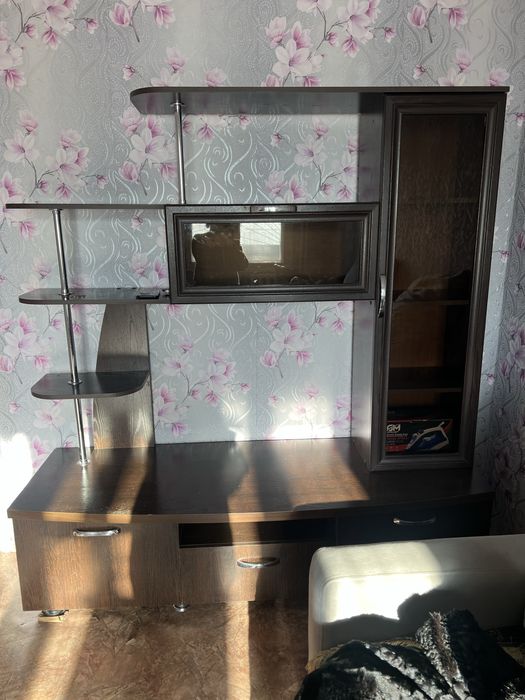 Продам подставку/стенку под телевизор