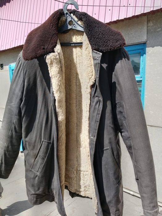 Продам  крытую куртку на цигейки