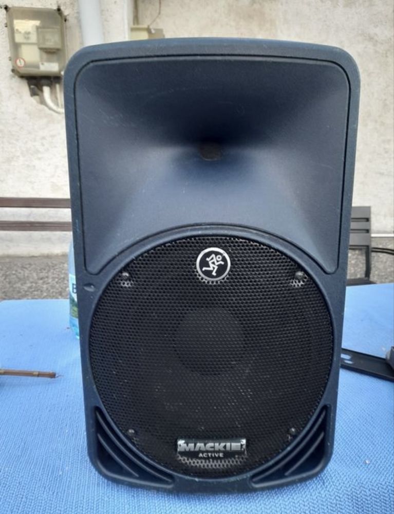 Mackie SRM 350 V2 ( linie / voce / instrumente muzicale )