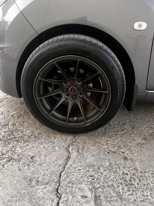 Продам комплект дисков с шинами разнаширокик R15
