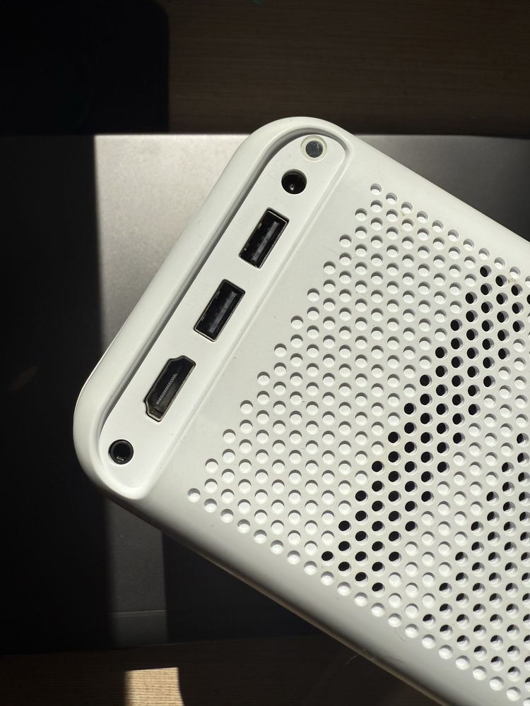 Продам проектор X10 PROJECTOR