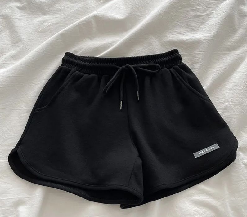 Продам шорты новые