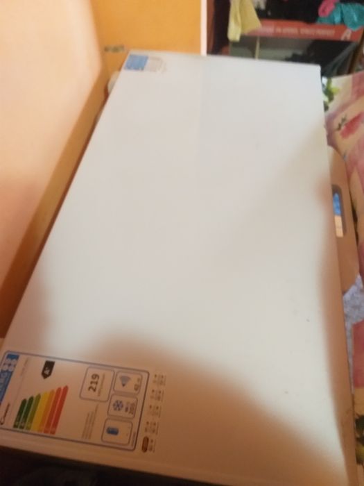 Lada frigorifica 203 litri in stare foarte buna ca noua