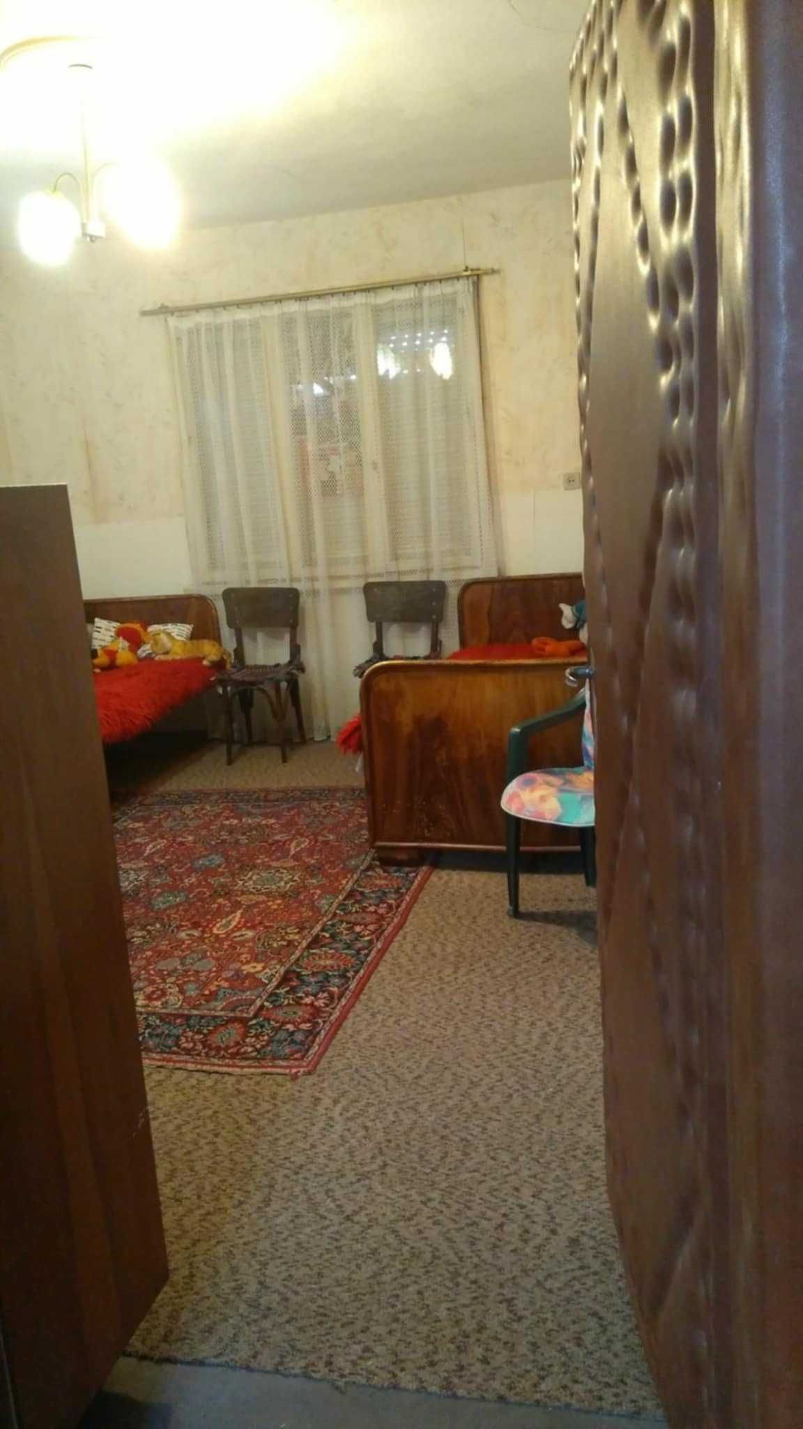 Продавам къща, кухня с дворно място. От собственик!!!