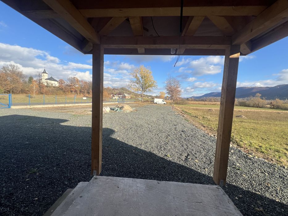 Vând  casă cu Teren , la 20 km de Baia Mare