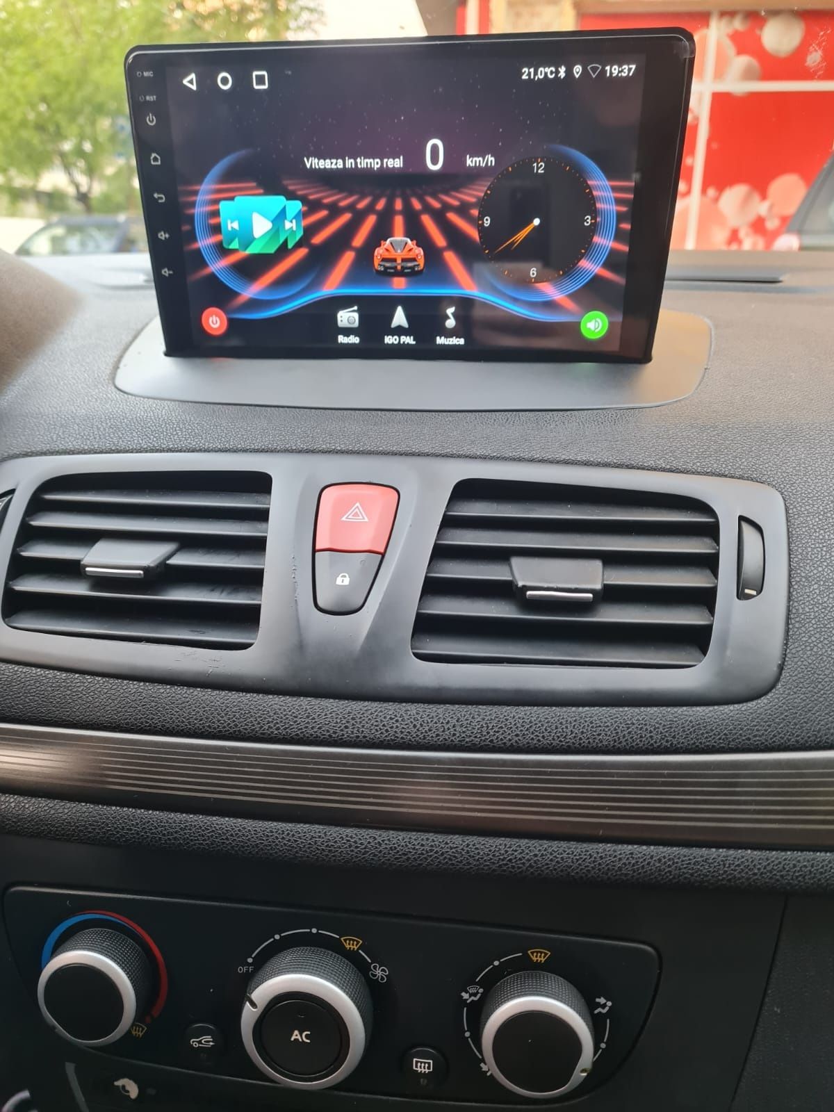 Navigație GPS tabletă 9 inch dedicata Renault Megane 3 Kadjar Koleos