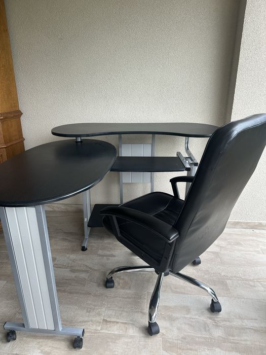 Masa de birou cu scaun
