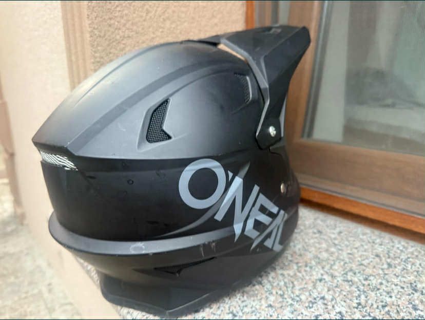 Чисто нова каска oneal