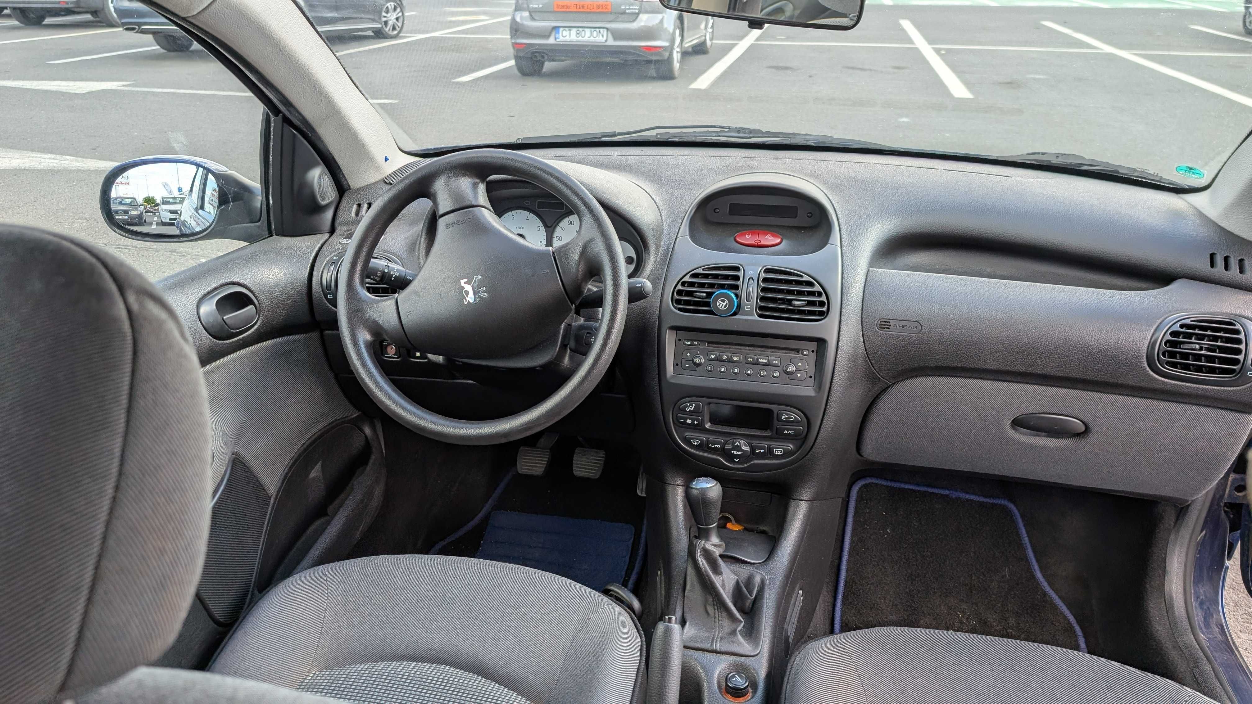 Peugeot 206 Sedan doar 56.600 km la bord!