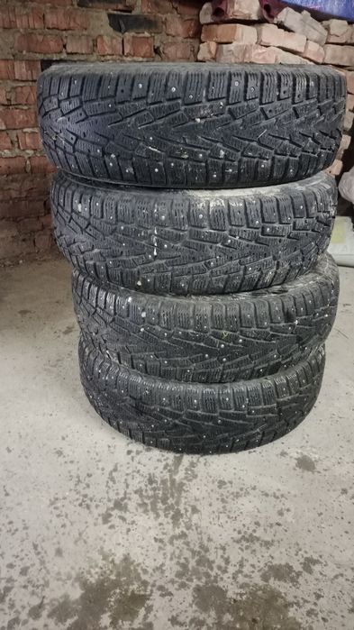 Продам зимние шины