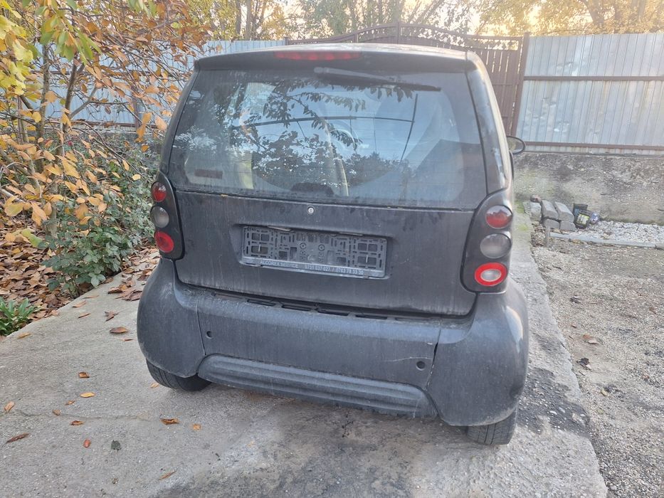 Smart fortwo pentru reparat sau rabla