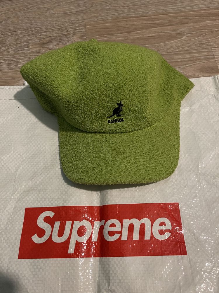 Sapca Supreme X Kangol