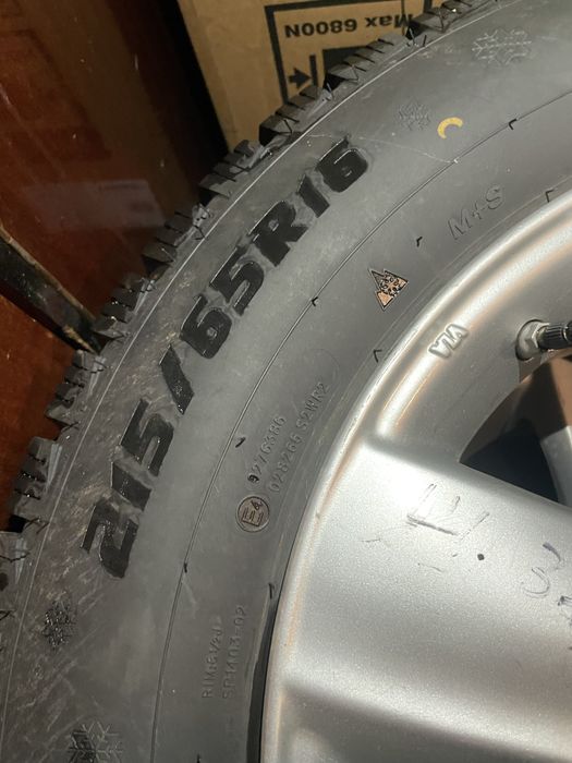 Продам шины с дисками