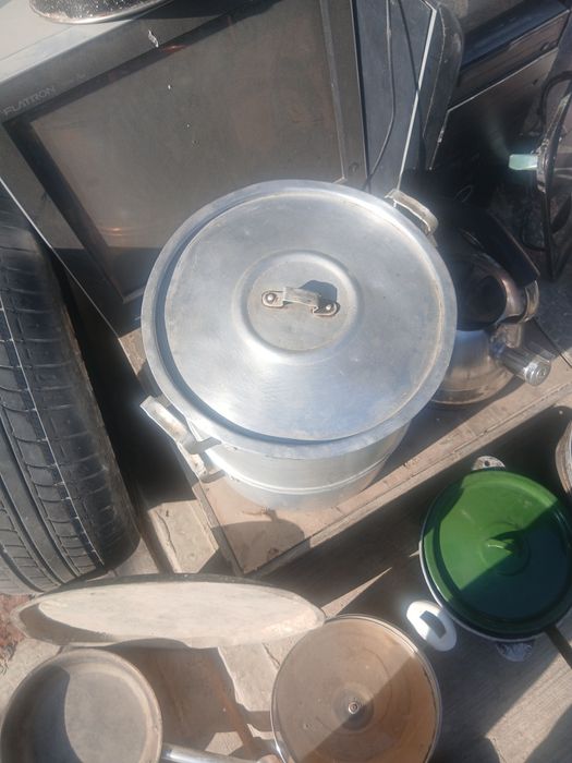 Мантушниця казан.