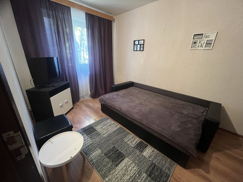 Inchiriez garsoniera pod Gradiste -Podgoria