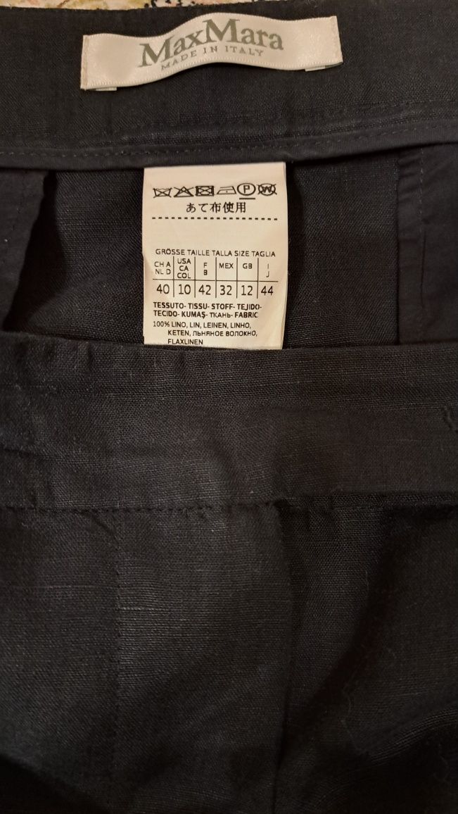 Vând pantaloni MaxMara in