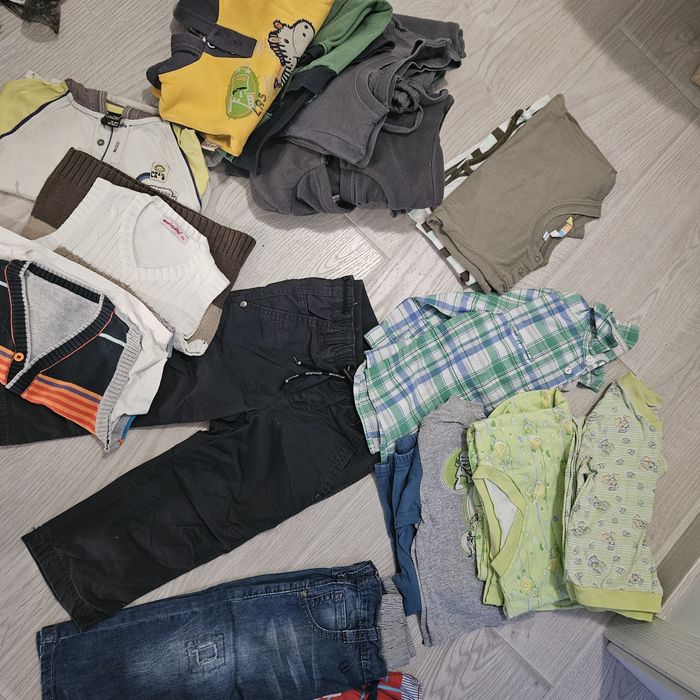 Яке и елек Бенетон за момче 80 размер