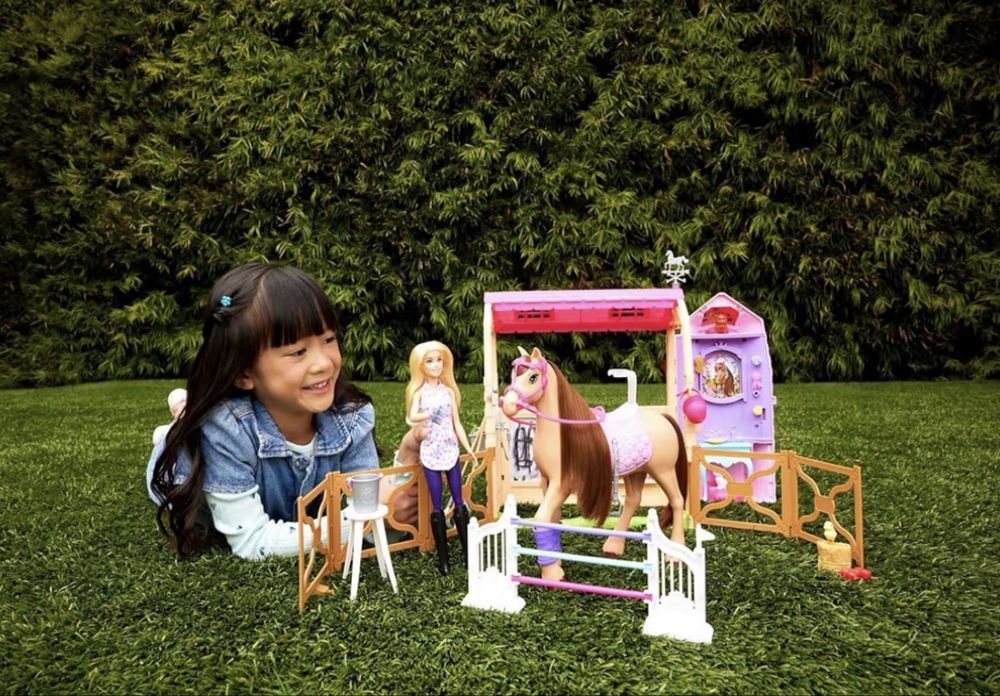 Кукла Барби с конюшня - оригинален игрален комплект / играчка