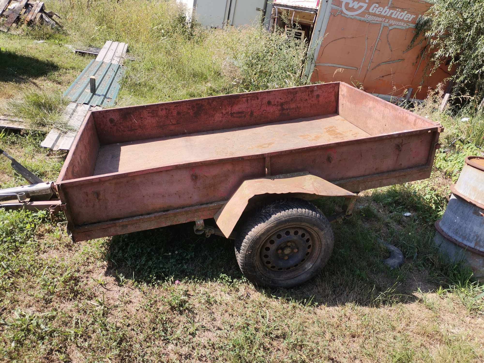 Vând tractoras 4x4