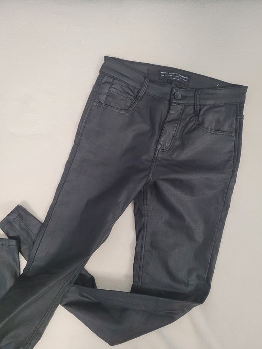 Blugi de piele Stradivarius