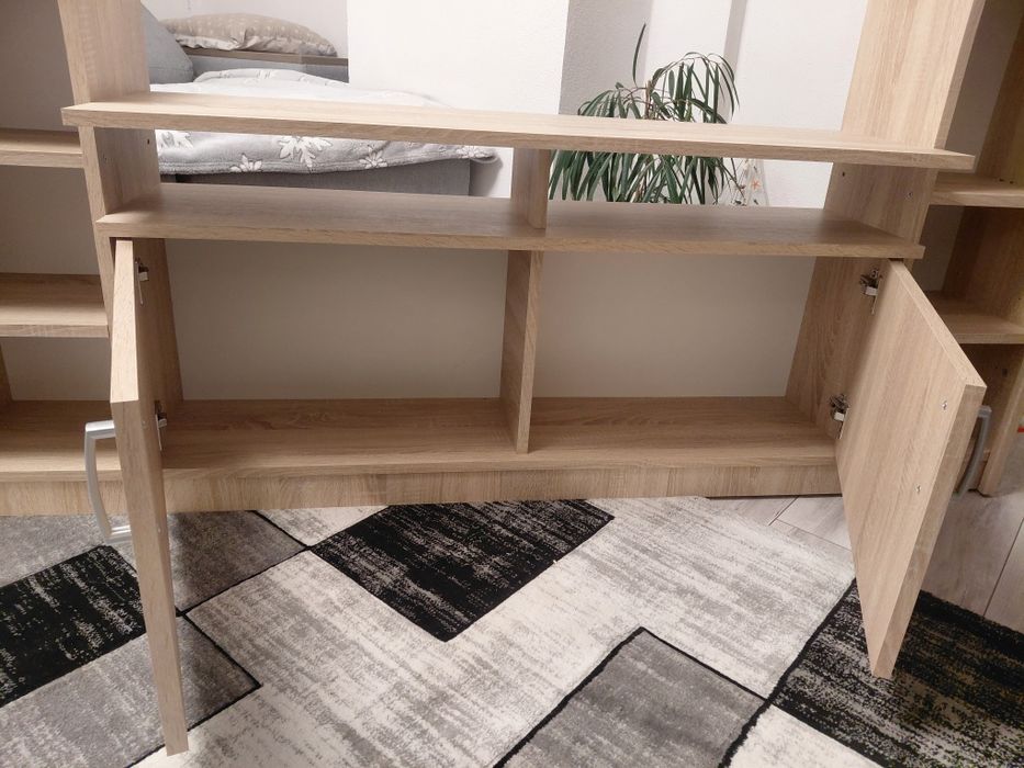 Comodă pentru televizor